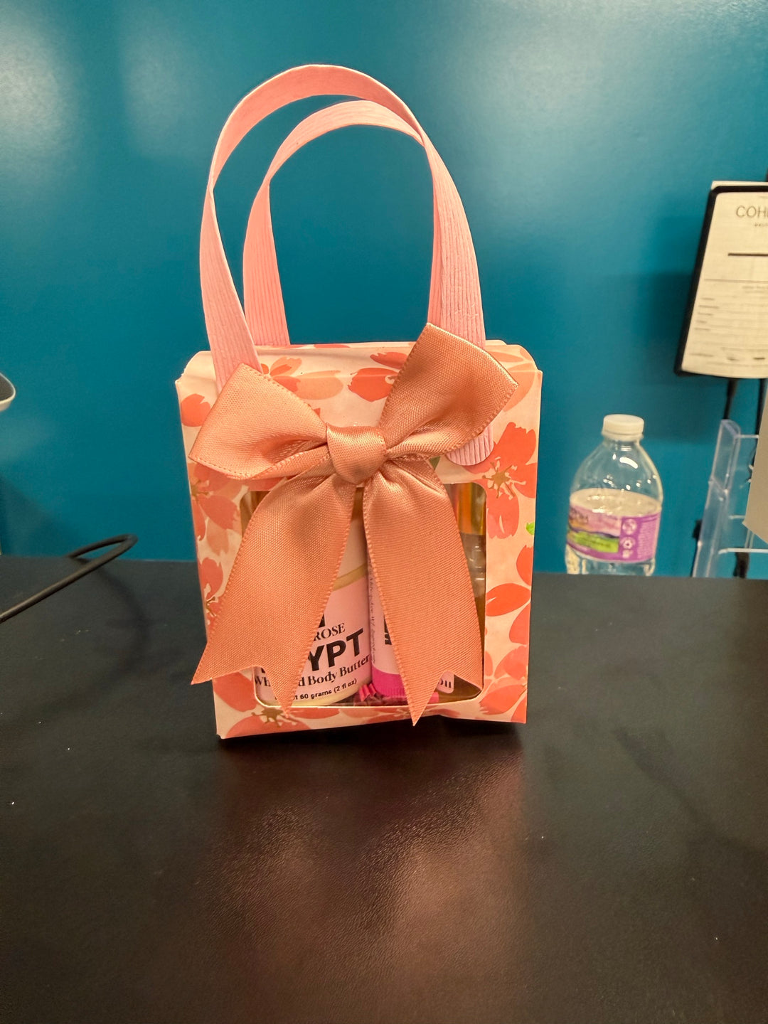 Mae'Rose Egypt gift set in a floral gift bag with satin bow